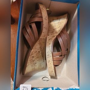 Brown strappy wedges